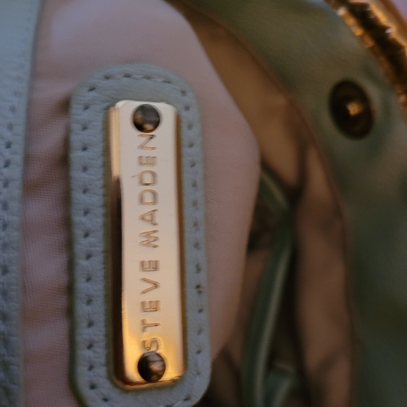 Purse with fringe detailing - Picture 5 of 9